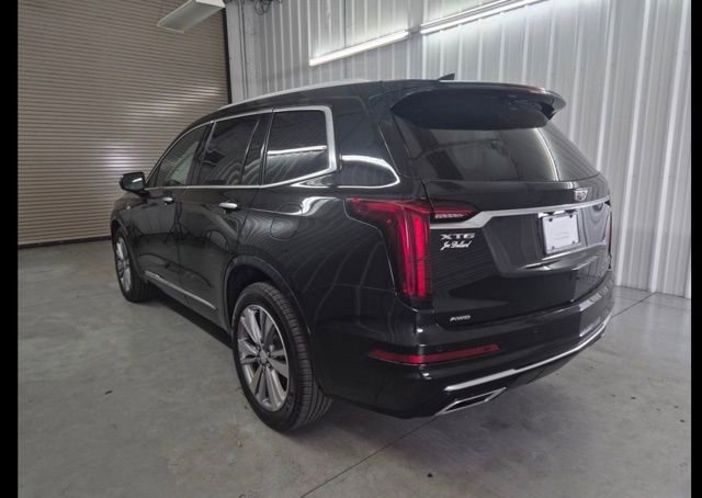Certified 2025 Cadillac XT6 Premium Luxury image 11