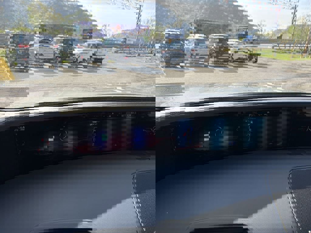 Used 2024 Lincoln Nautilus Reserve image 17