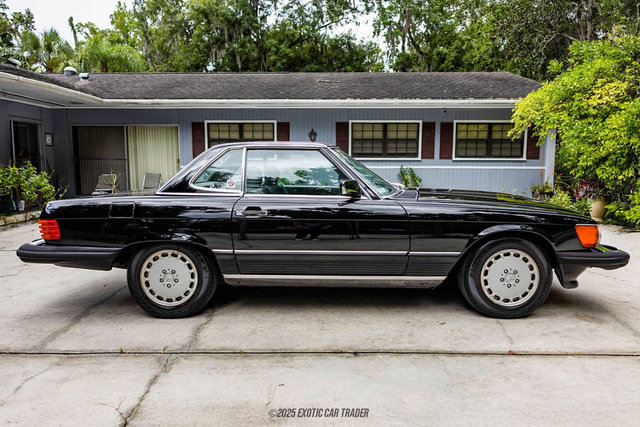 Used 1989 Mercedes-Benz 560 SL image 9