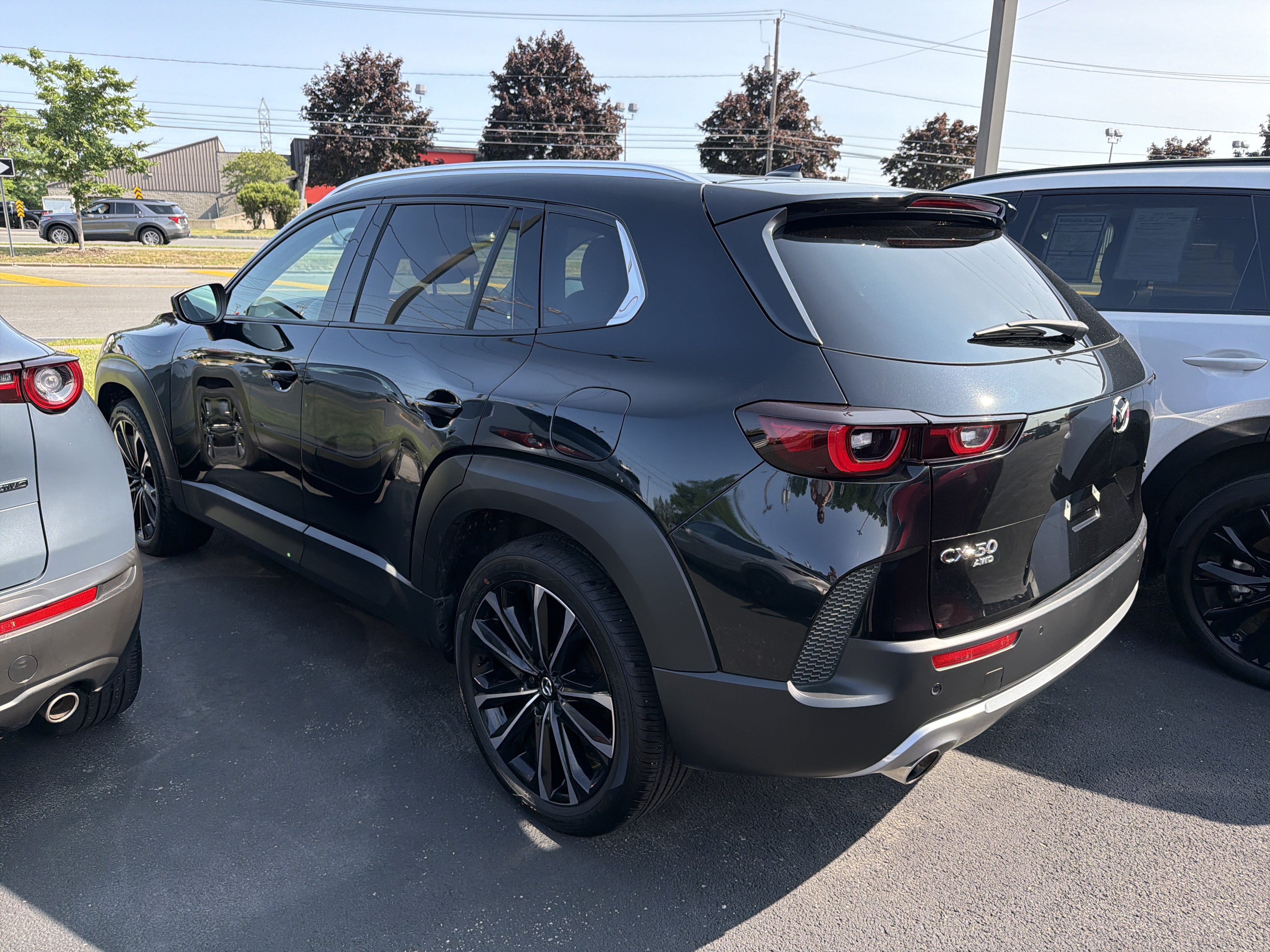 Certified 2025 MAZDA CX-50 2.5 Turbo w/ Weather Package AWD/4WD image 5