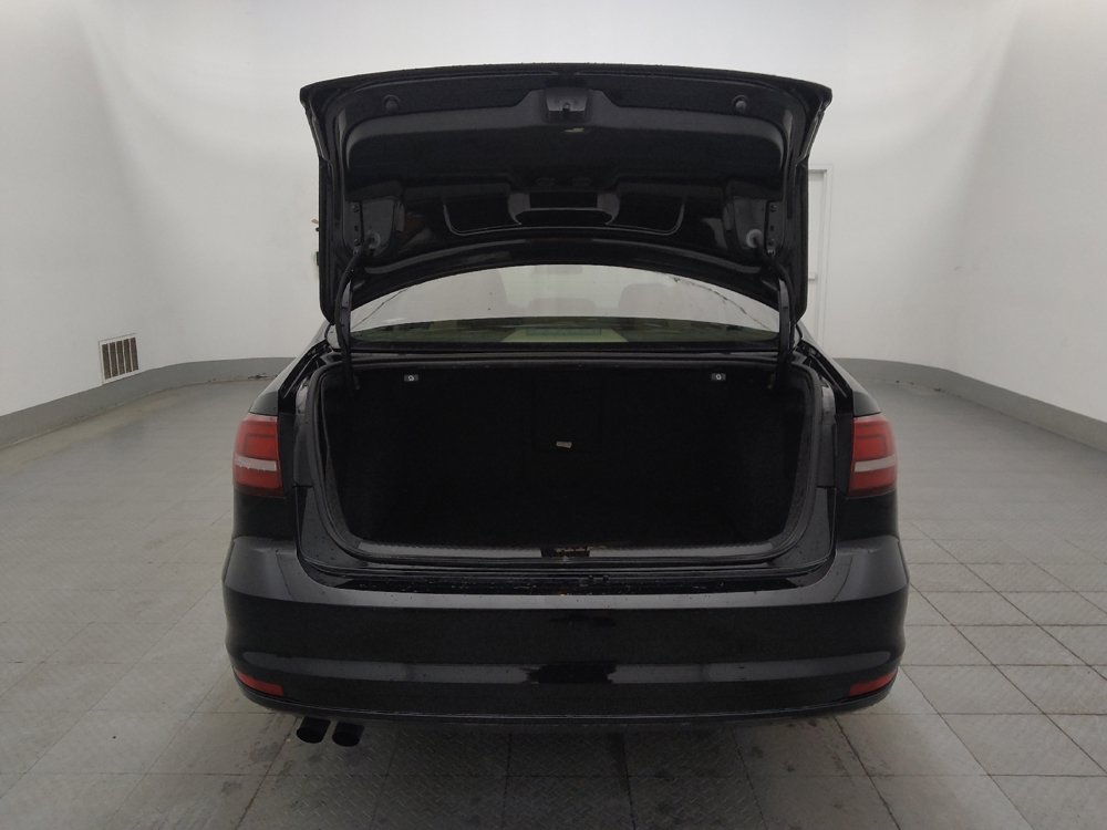 Used 2018 Volkswagen Jetta SE FWD image 29
