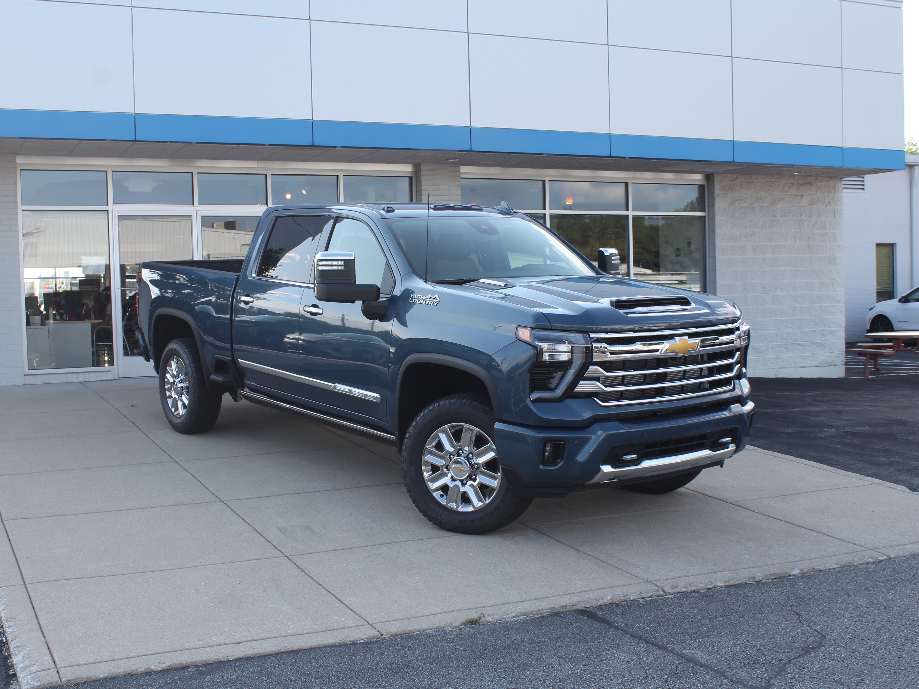 New 2026 Chevrolet Silverado 2500 High Country AWD/4WD image 2