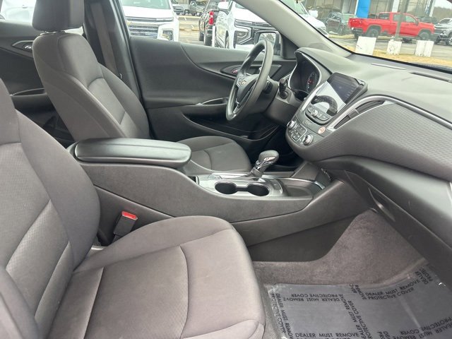 Used 2023 Chevrolet Malibu LT image 31