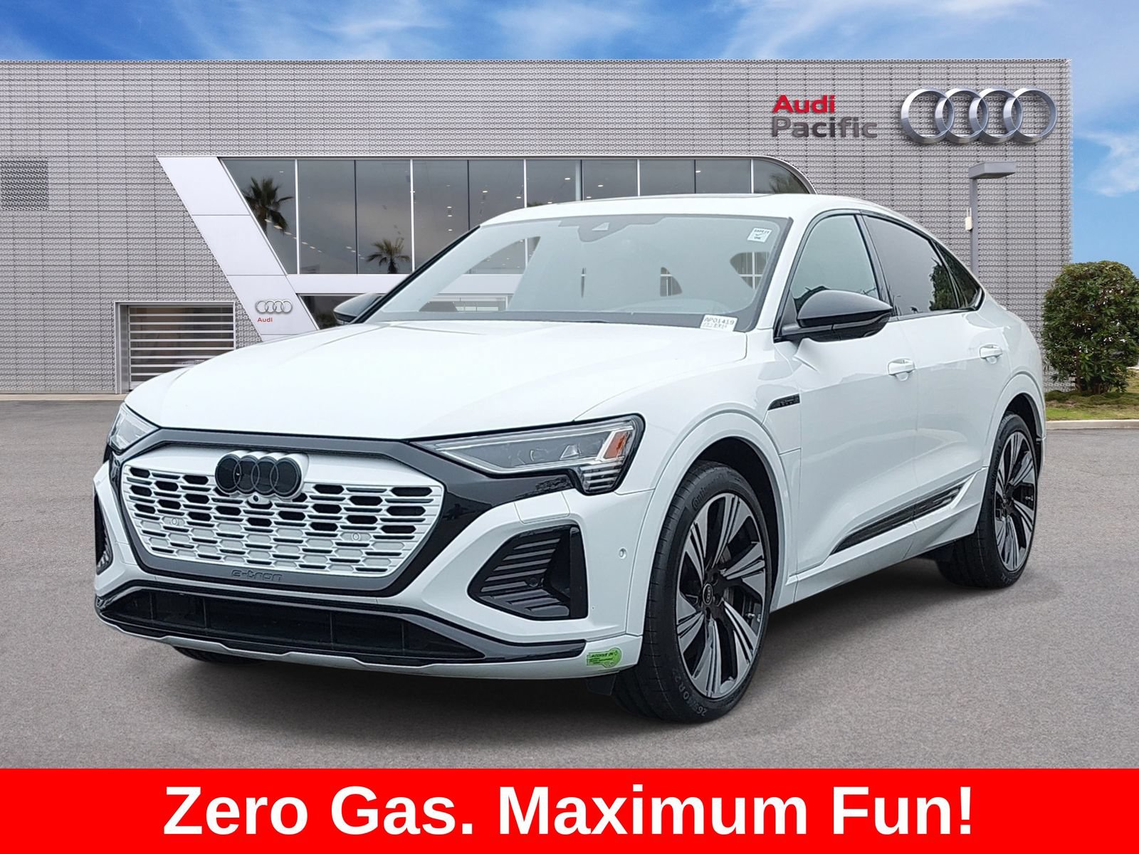 Used 2024 Audi Q8 e-tron Prestige w/ Prestige Package