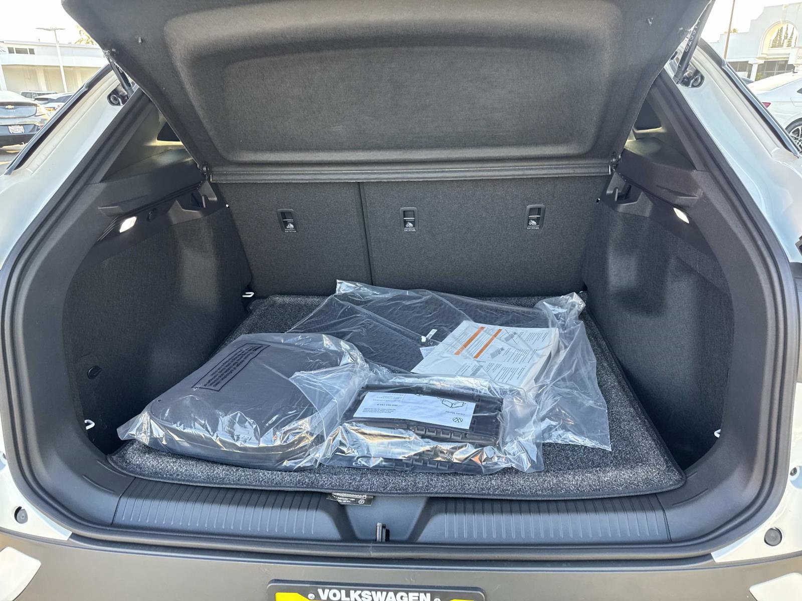 New 2025 Volkswagen ID.4 Pro image 6