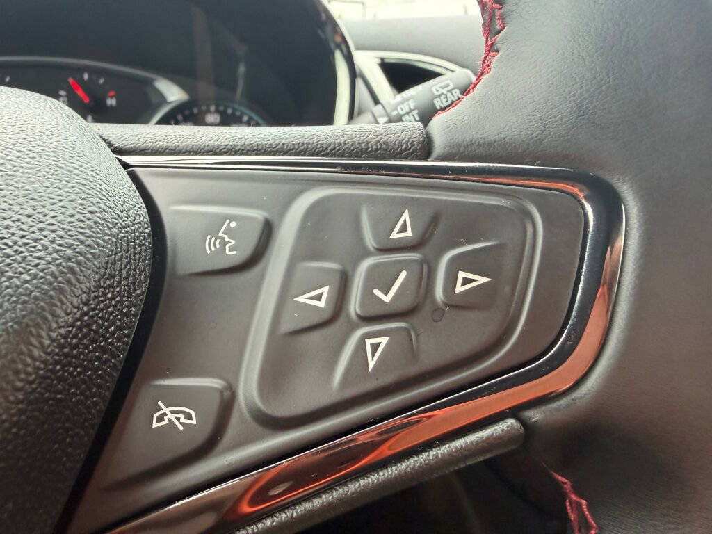 Used 2024 Chevrolet Equinox RS AWD/4WD image 14