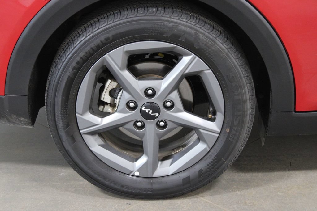 Used 2025 Kia K4 FWD image 14