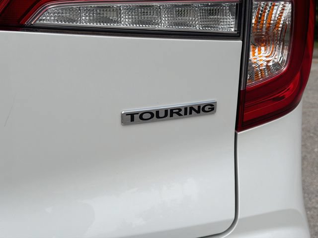 Used 2021 Honda Pilot Touring image 11