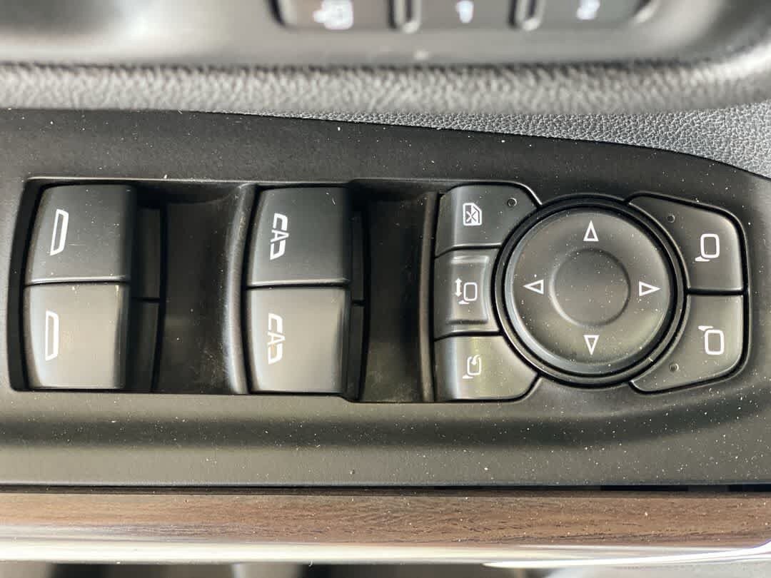 Used 2022 GMC Sierra 3500 SLT AWD/4WD image 16