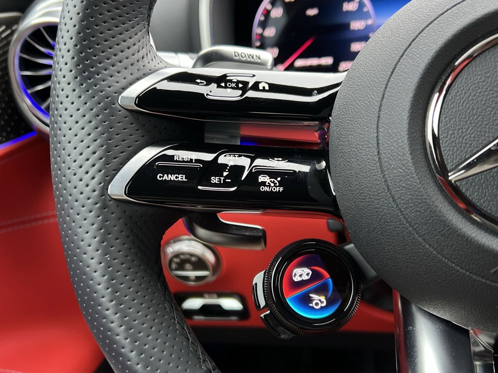 Certified 2025 Mercedes-Benz AMG GT 43 image 32