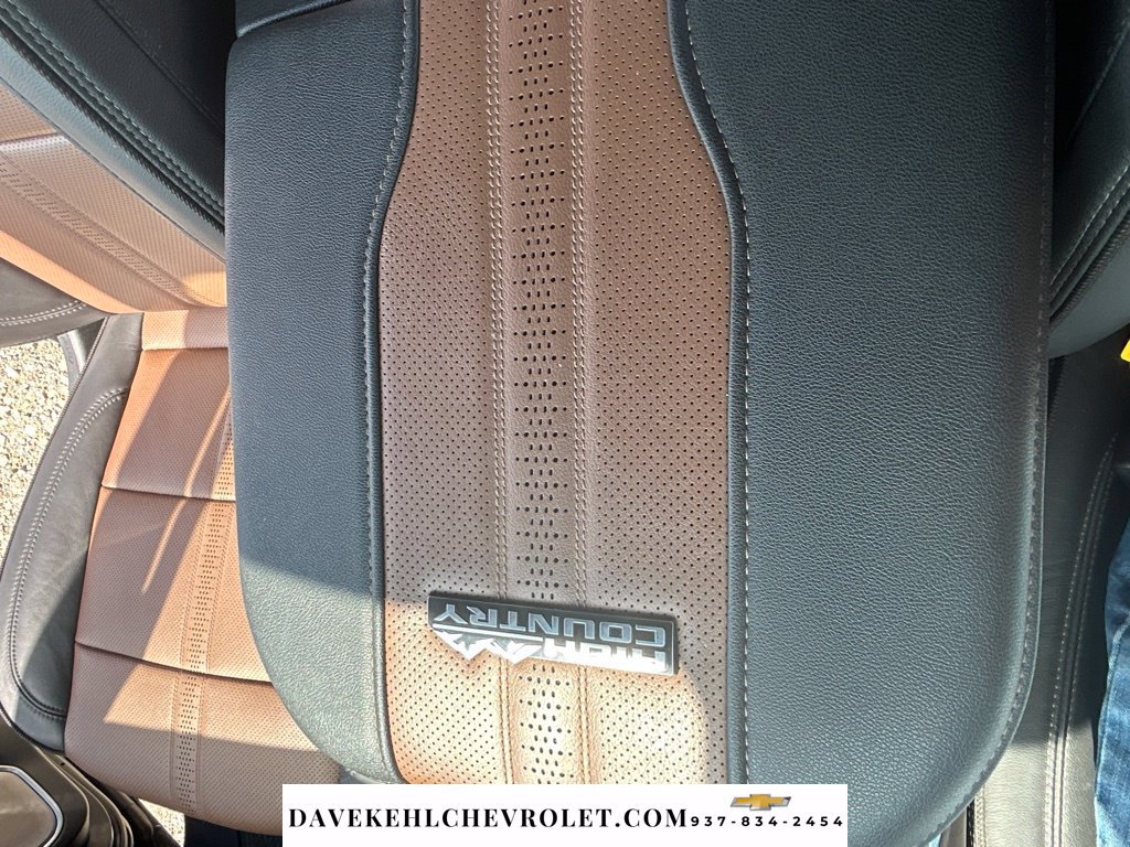 Used 2026 Chevrolet Silverado 2500 High Country w/ High Country Premium Package AWD/4WD image 30