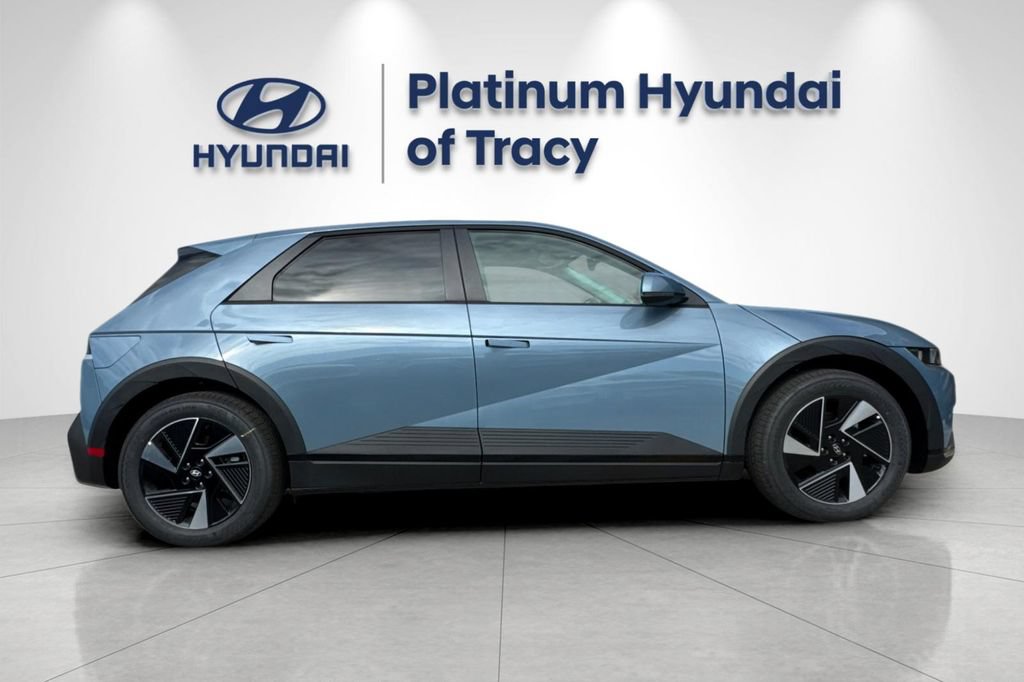 New 2026 Hyundai Ioniq 5 SEL RWD image 3