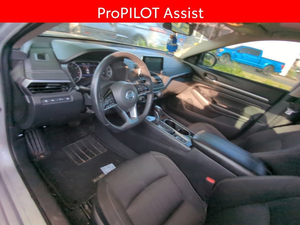 Used 2021 Nissan Altima 2.5 SV w/ SV Premium Package FWD image 7