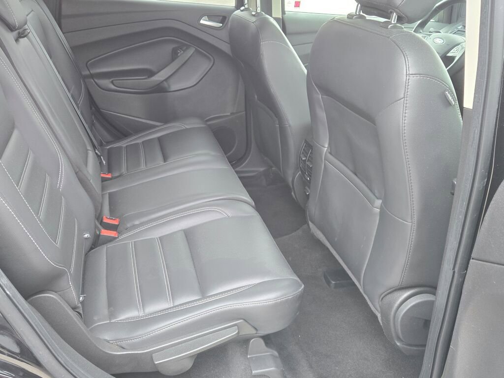 Used 2019 Ford Escape SEL image 10