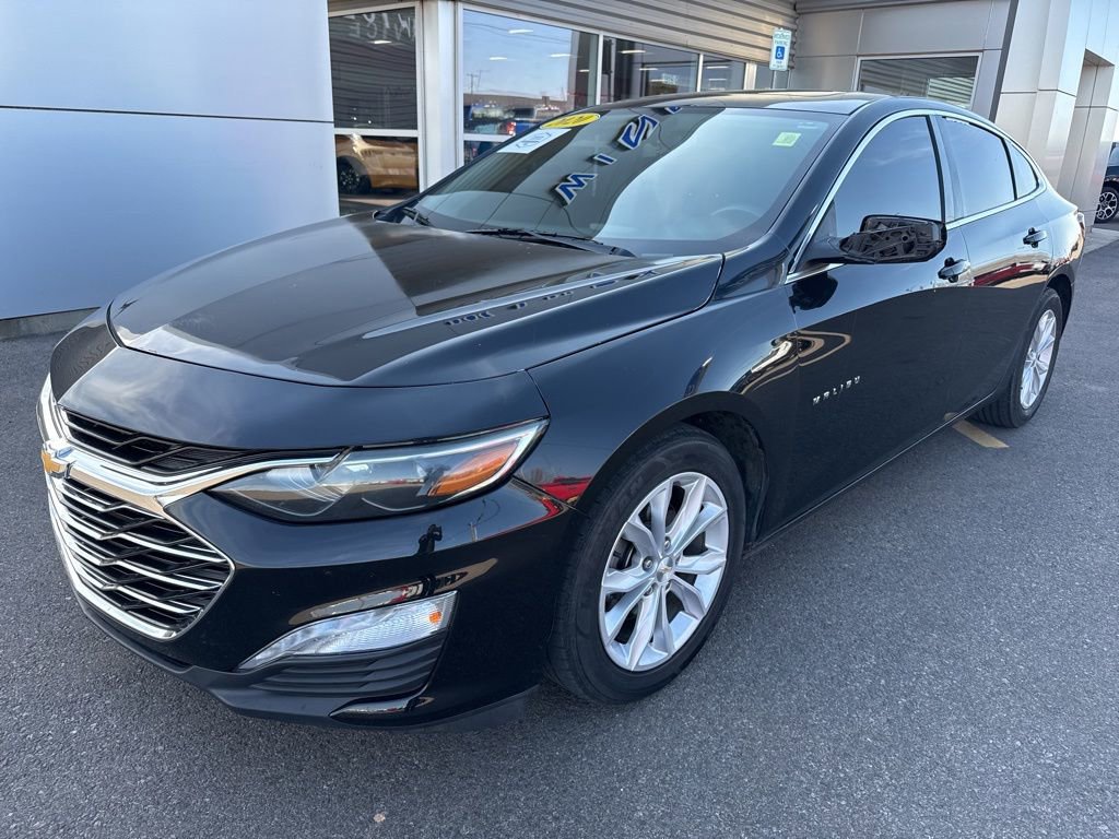 Used 2020 Chevrolet Malibu LT image 2