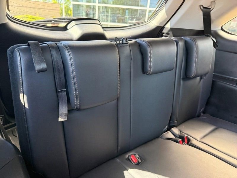 Used 2018 Toyota Highlander XLE AWD/4WD image 13
