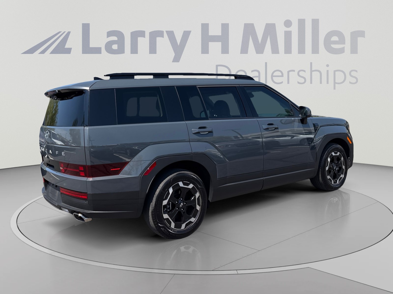 Used 2025 Hyundai Santa Fe SEL FWD image 5