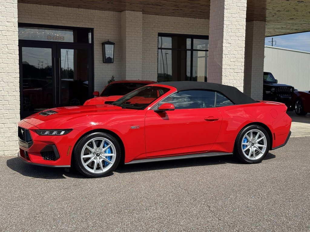 Used 2024 Ford Mustang GT Premium image 4