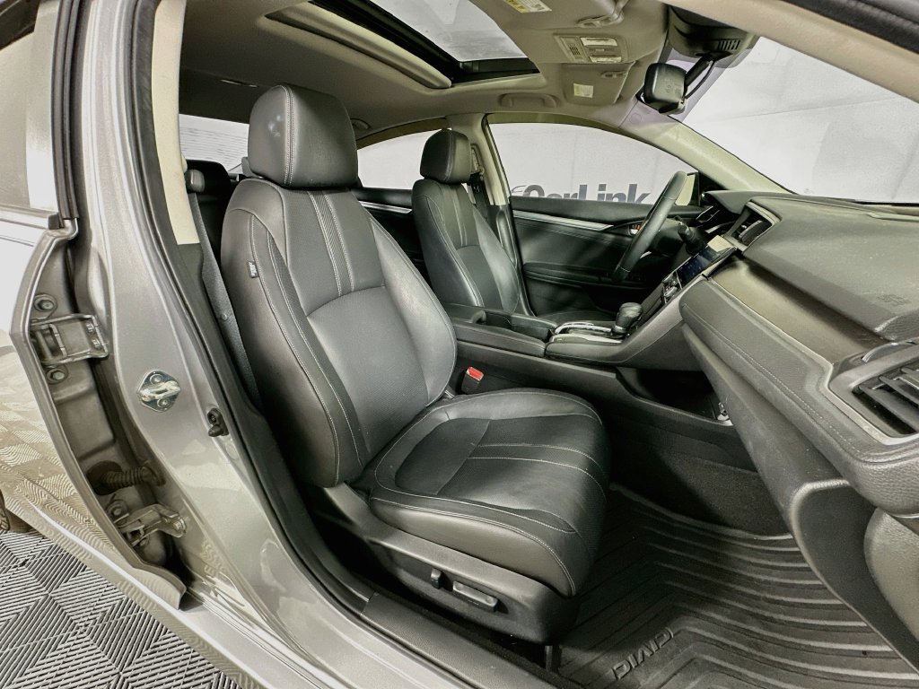 Used 2018 Honda Civic Touring image 35
