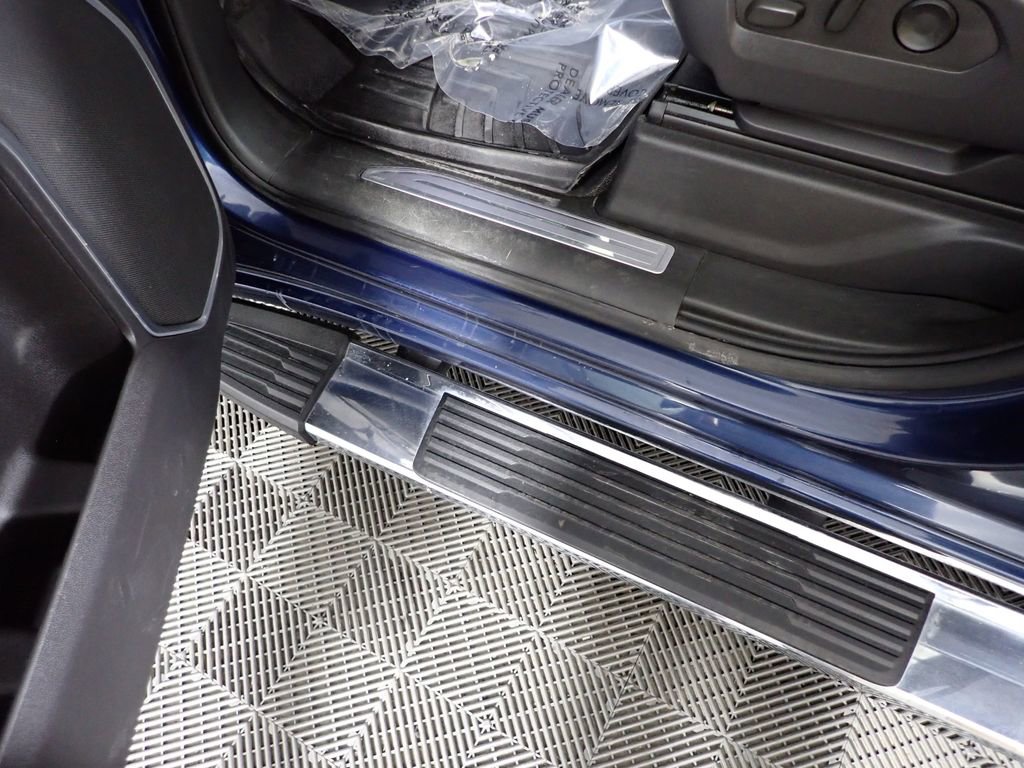 Used 2023 GMC Sierra 1500 SLT w/ SLT Premium Package image 23