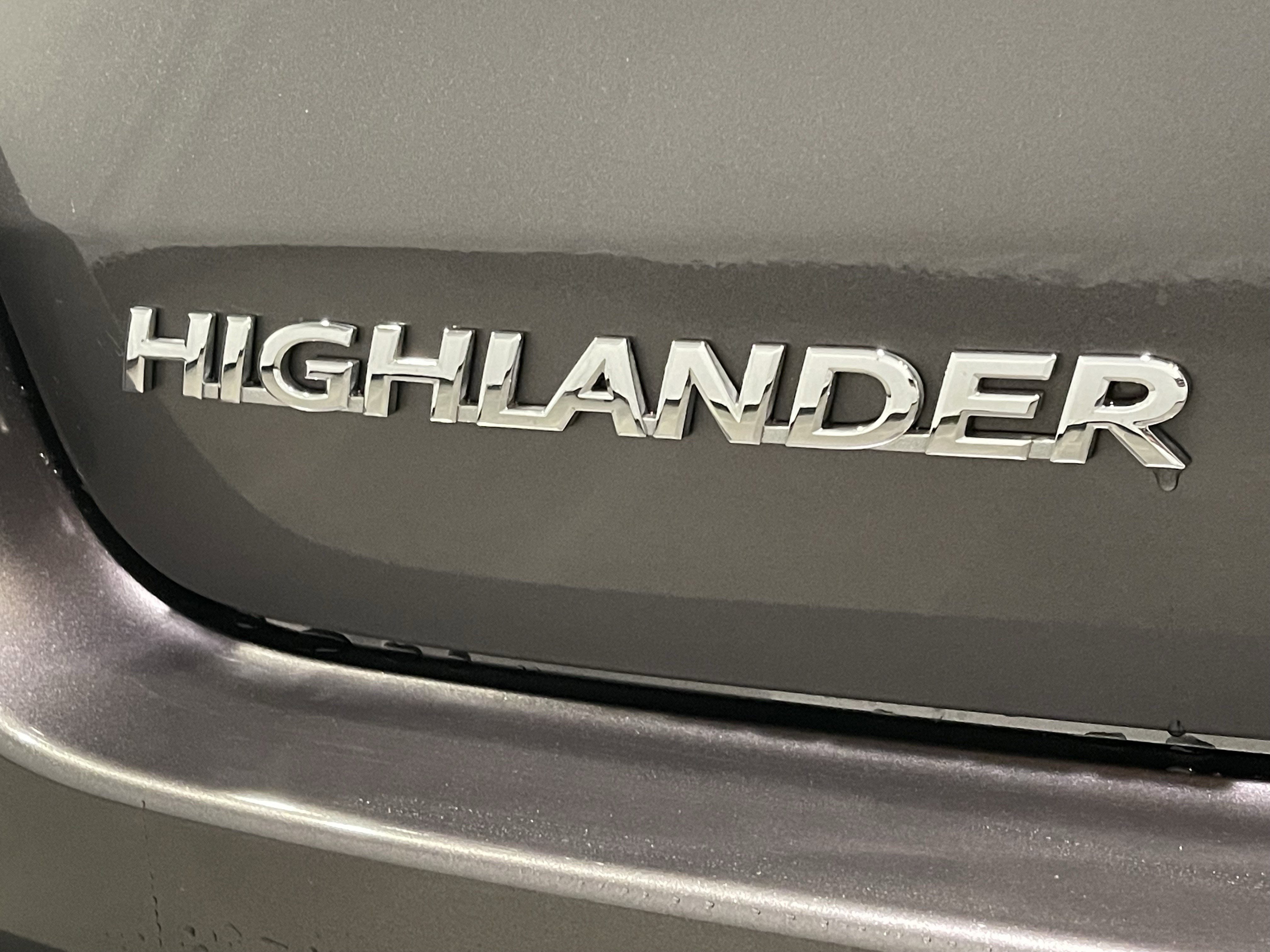 Used 2018 Toyota Highlander Limited image 25