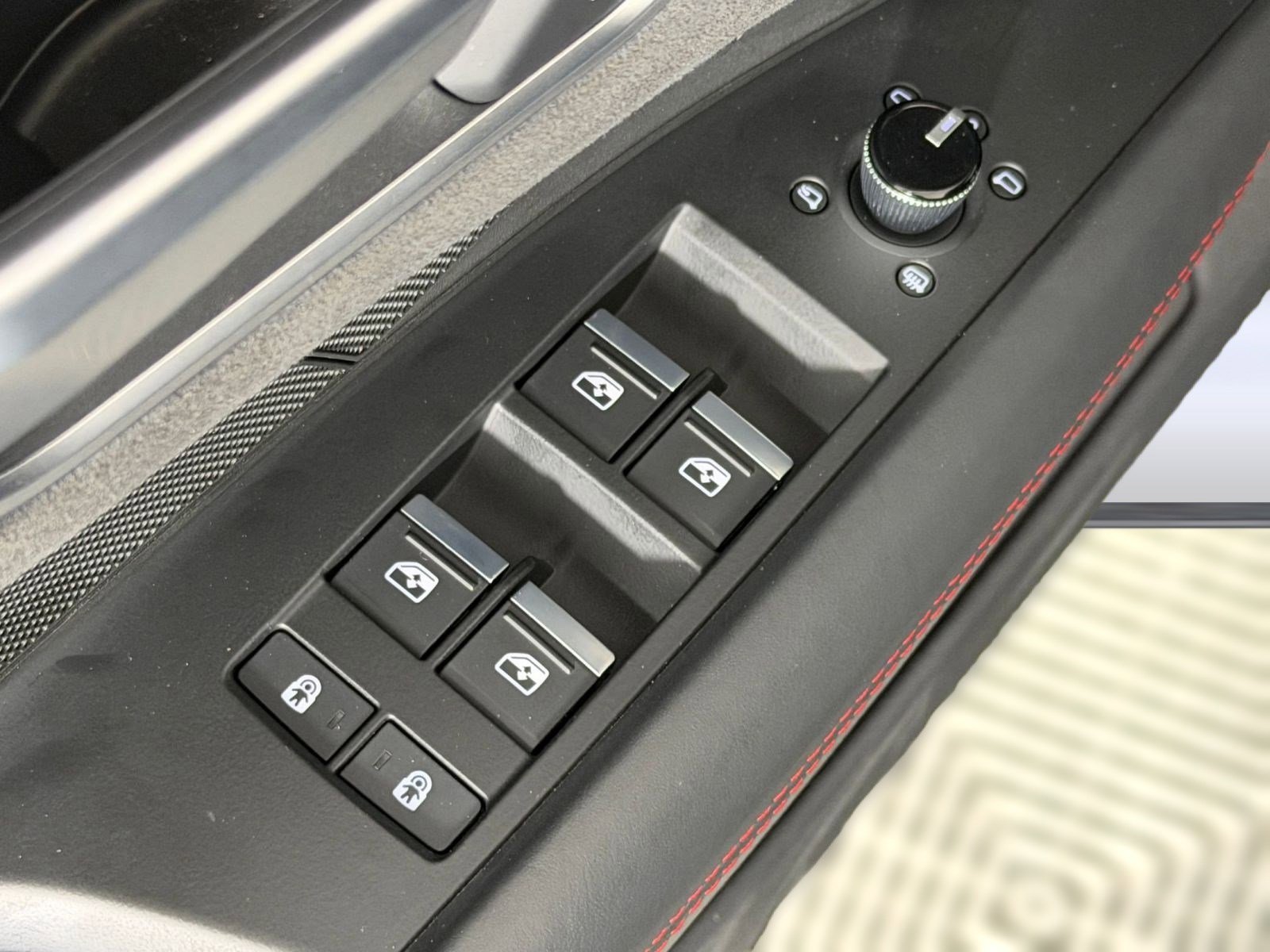 Used 2022 Audi RS e-tron GT w/ Year 1 Package AWD/4WD image 21