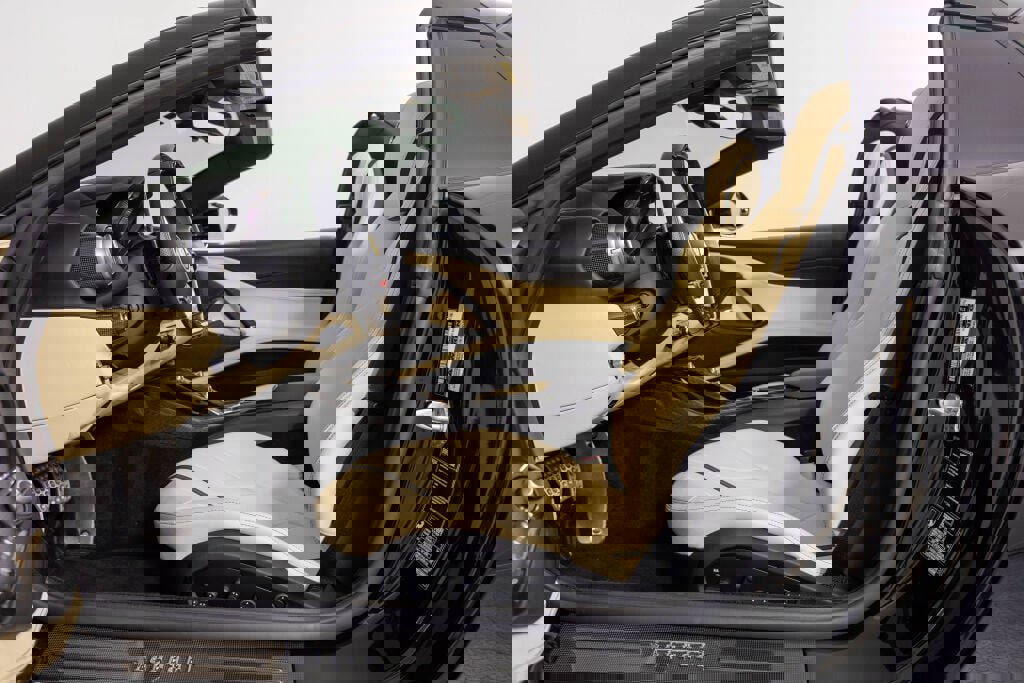 Certified 2021 Ferrari 812 GTS image 34