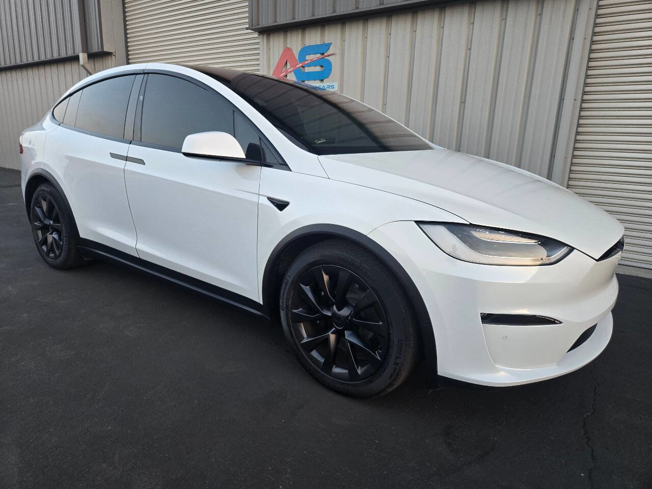 Used 2022 Tesla Model X Base AWD 4dr SUV image 11