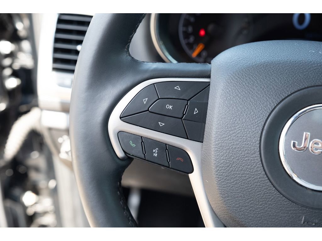 Used 2021 Jeep Grand Cherokee Laredo X image 17