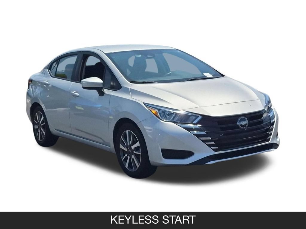 Used 2023 Nissan Versa SV FWD image 2