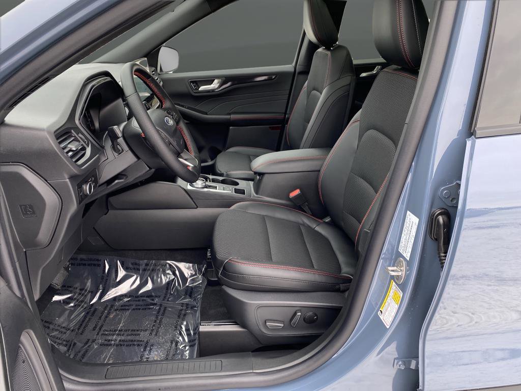 New 2026 Ford Escape ST-Line w/ Tech Pack #1 image 4
