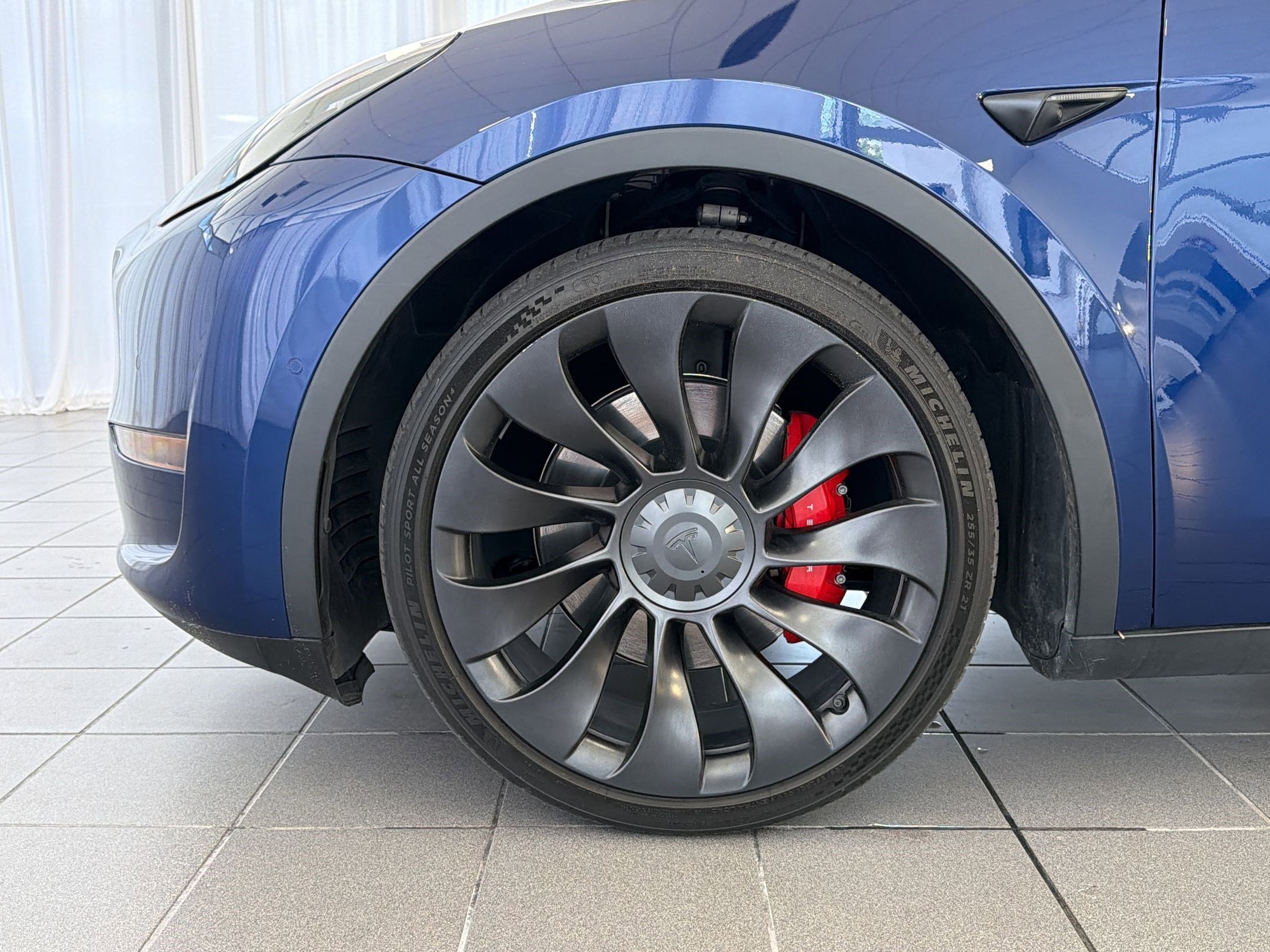 Used 2022 Tesla Model Y Performance AWD/4WD image 12