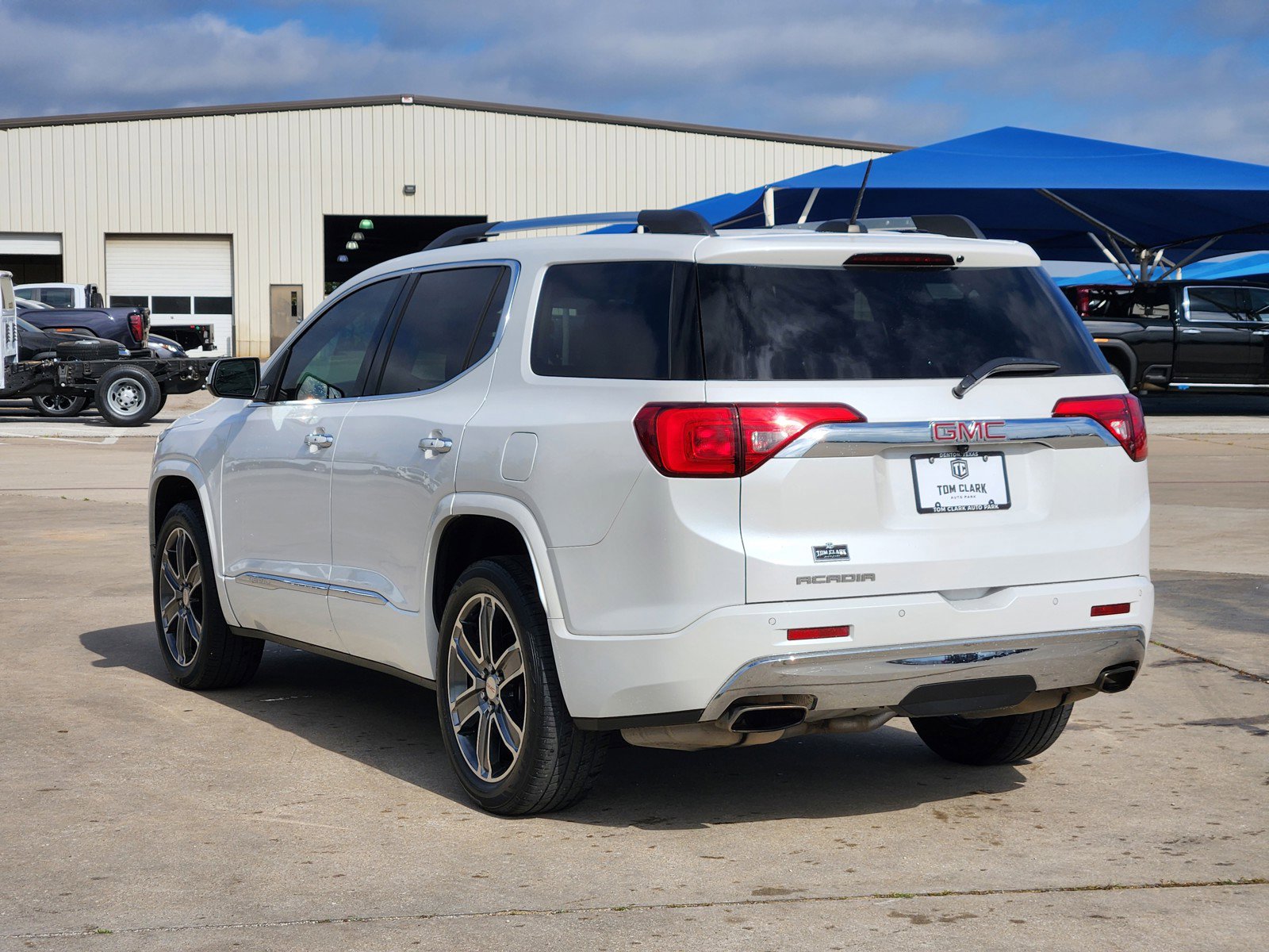 Used 2019 GMC Acadia Denali w/ Technology Package image 4