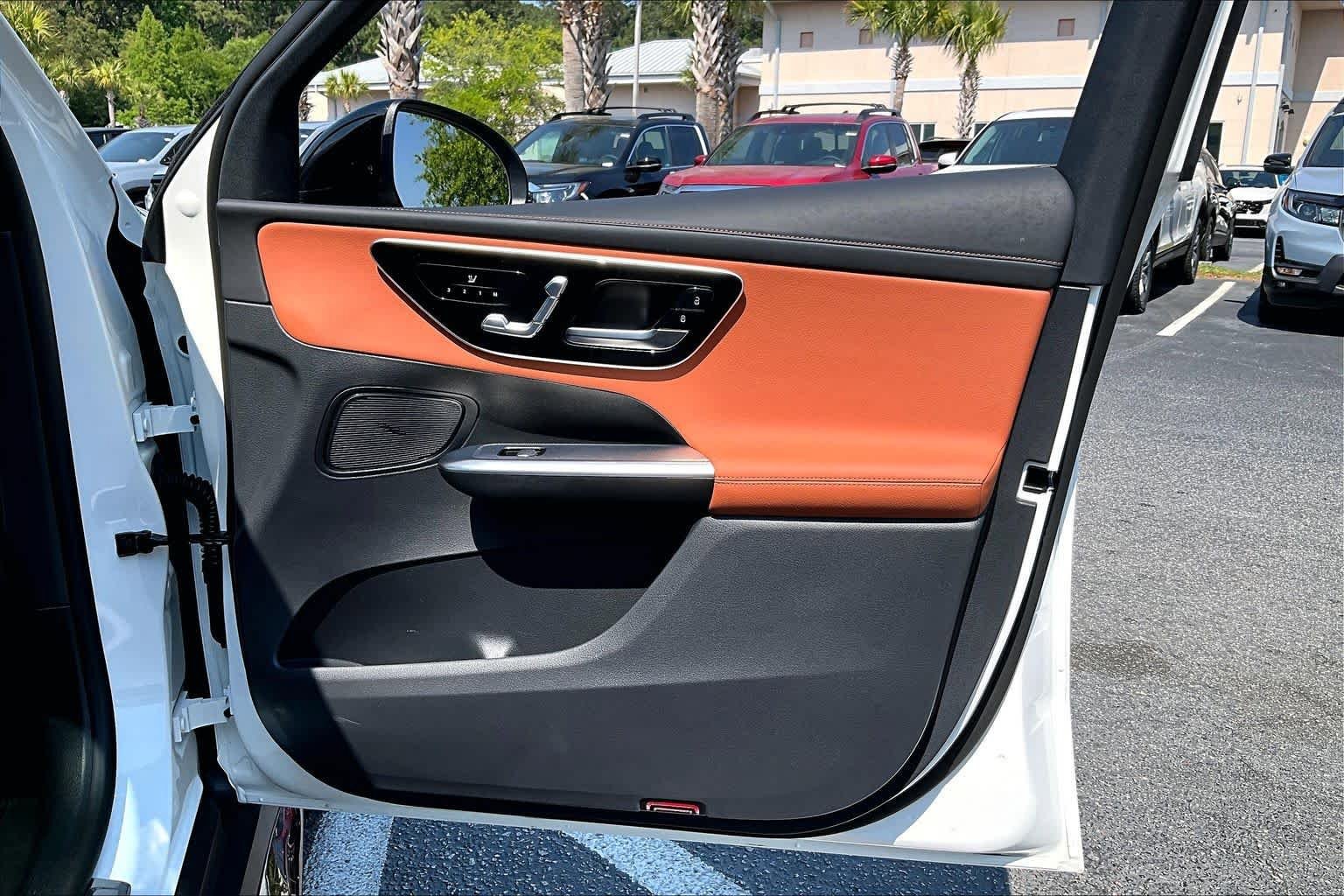 Certified 2025 Mercedes-Benz GLC 43 AMG 4MATIC image 23