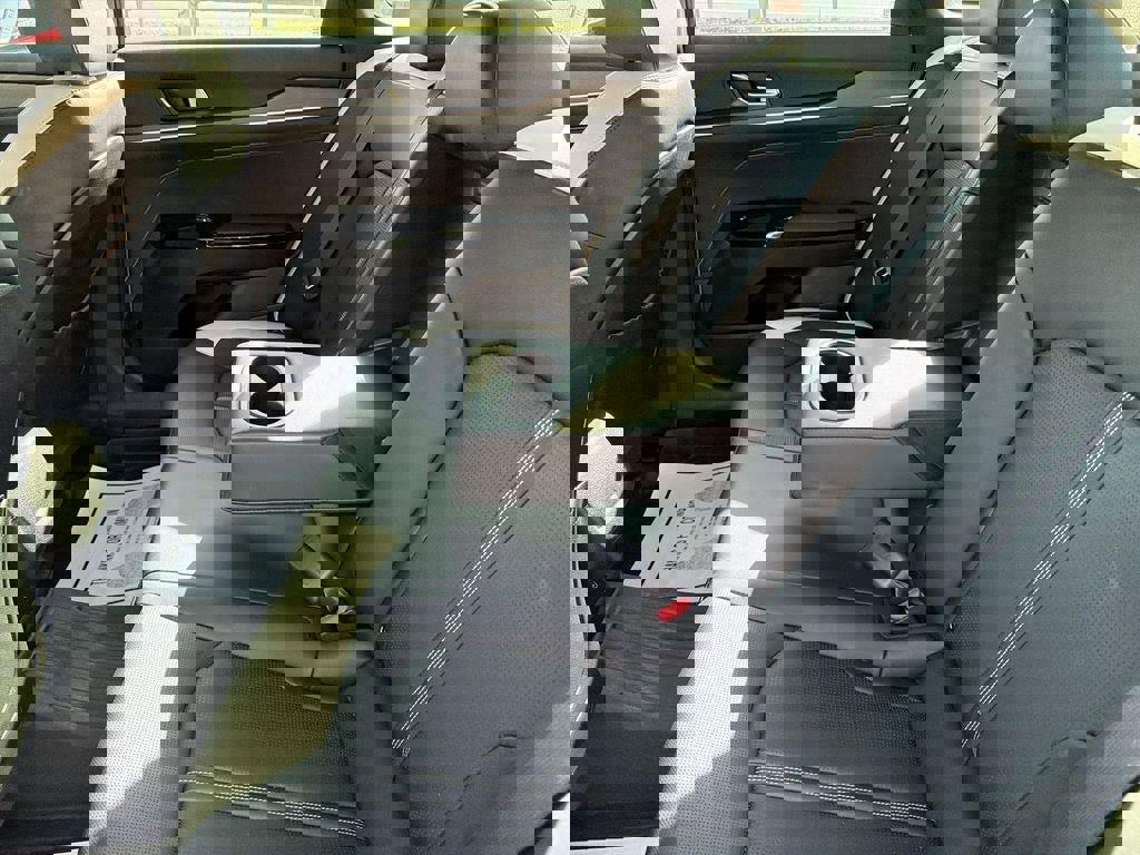 Used 2025 Kia K5 GT-Line image 13