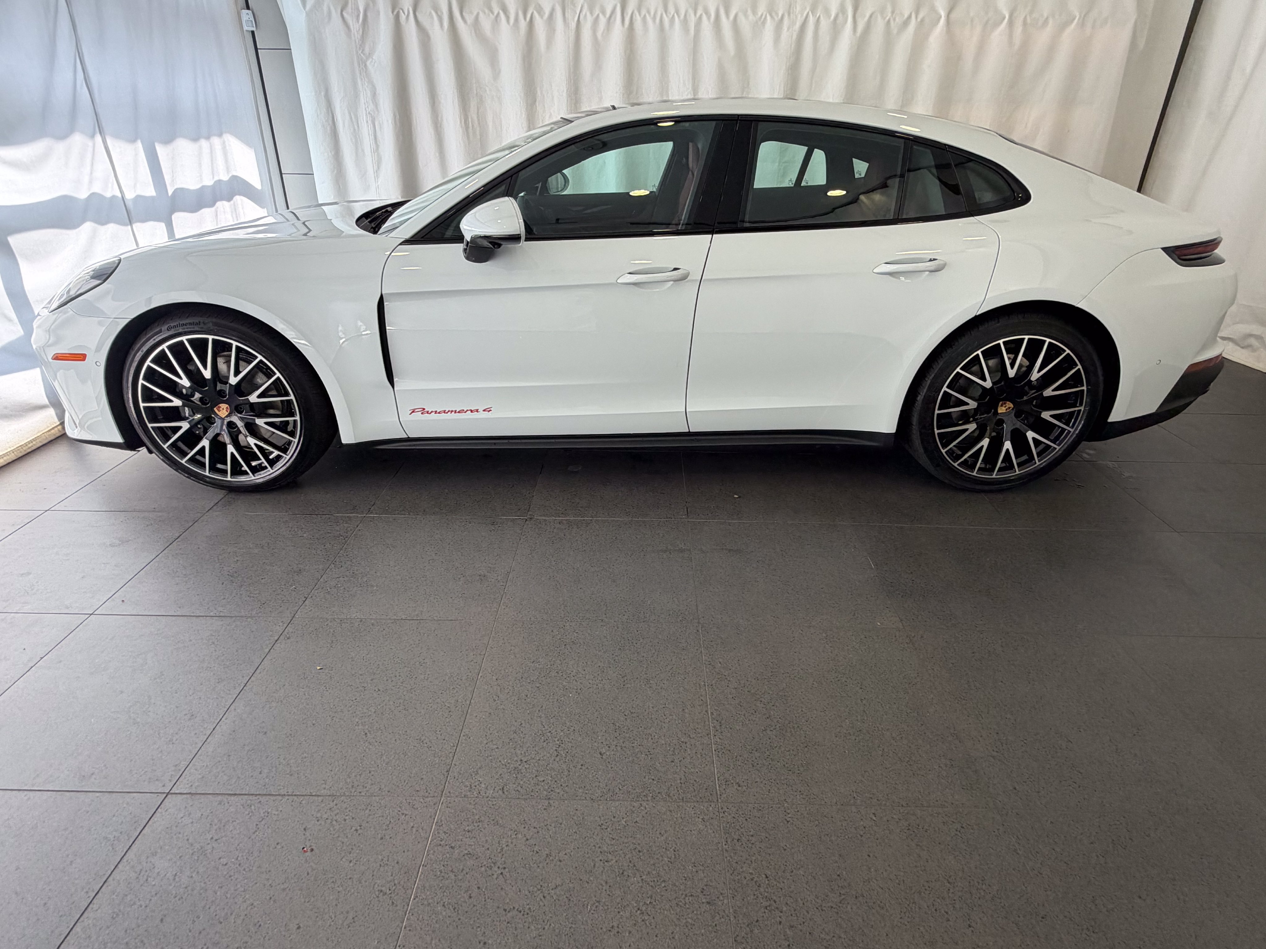 New 2026 Porsche Panamera 4 AWD/4WD image 2
