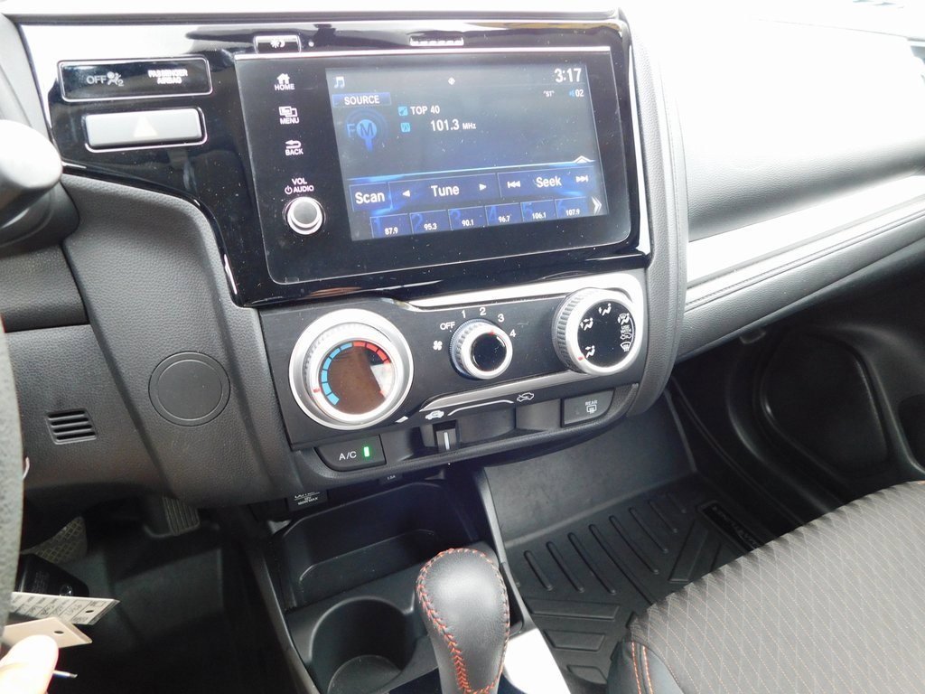 Used 2020 Honda Fit Sport image 32