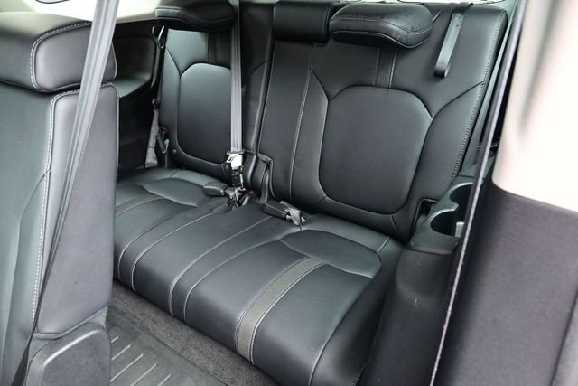 Used 2023 Honda Pilot Touring image 19