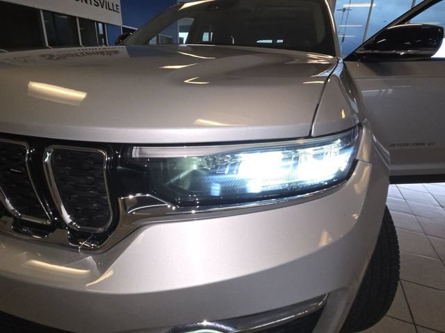 Used 2024 Jeep Grand Cherokee Limited 4xe AWD/4WD image 28