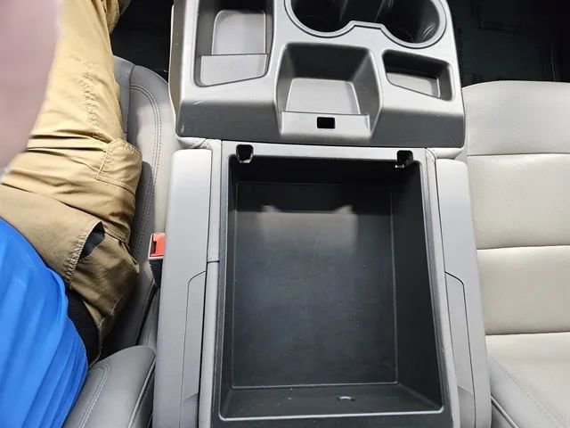 Used 2024 GMC Sierra 1500 SLT image 34