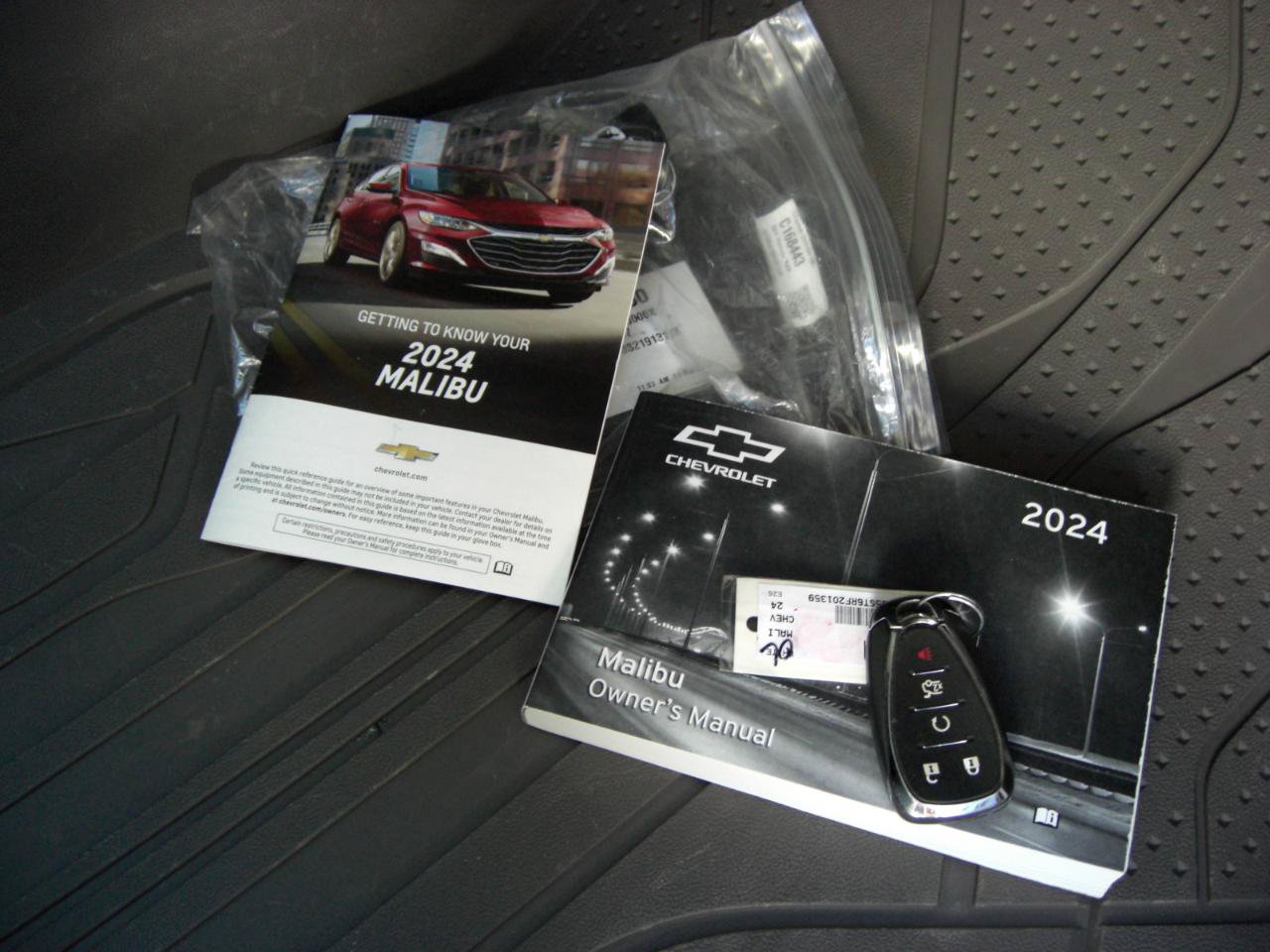 Used 2024 Chevrolet Malibu LS FWD image 15