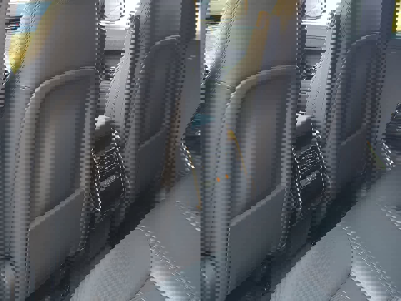 Used 2024 Land Rover Range Rover Sport SE image 19