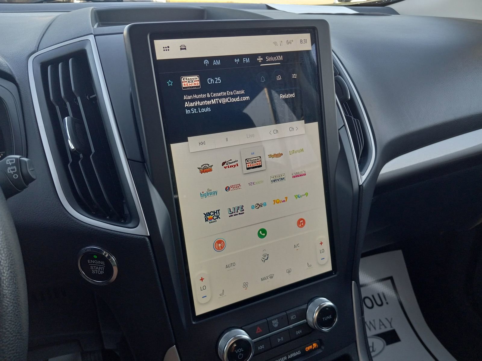 Used 2024 Ford Edge SEL image 20