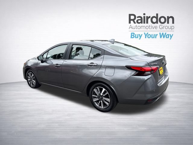 Used 2024 Nissan Versa SV FWD image 5