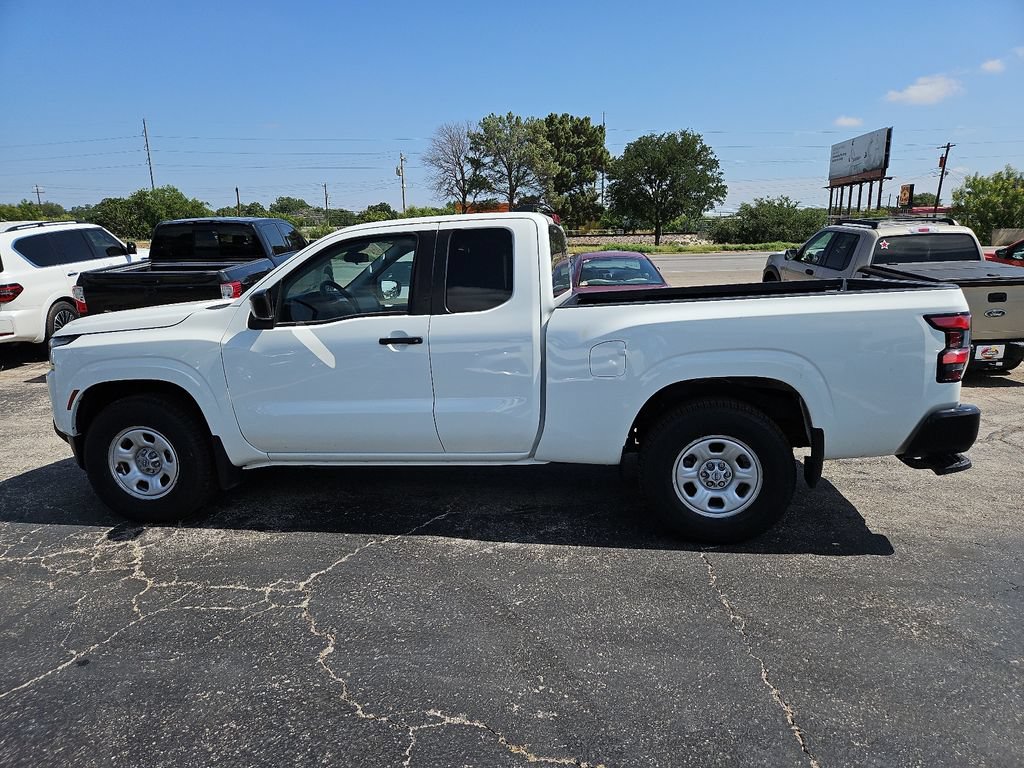 Used 2024 Nissan Frontier S RWD image 6