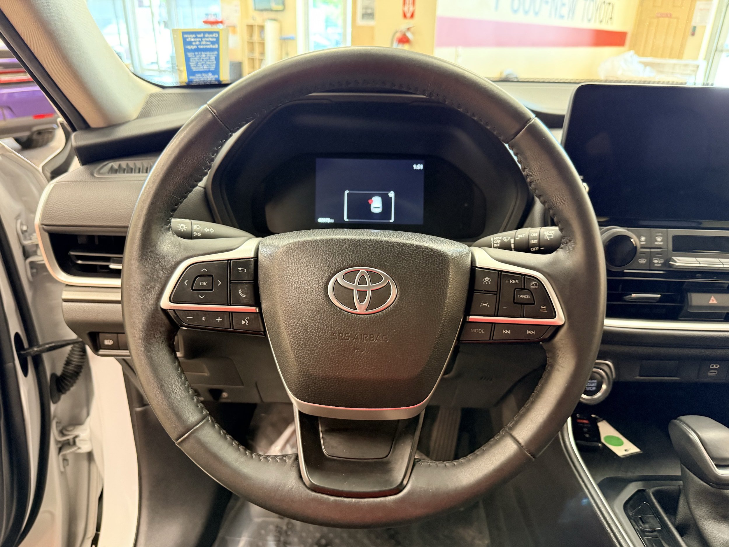 Used 2024 Toyota Grand Highlander AWD image 27