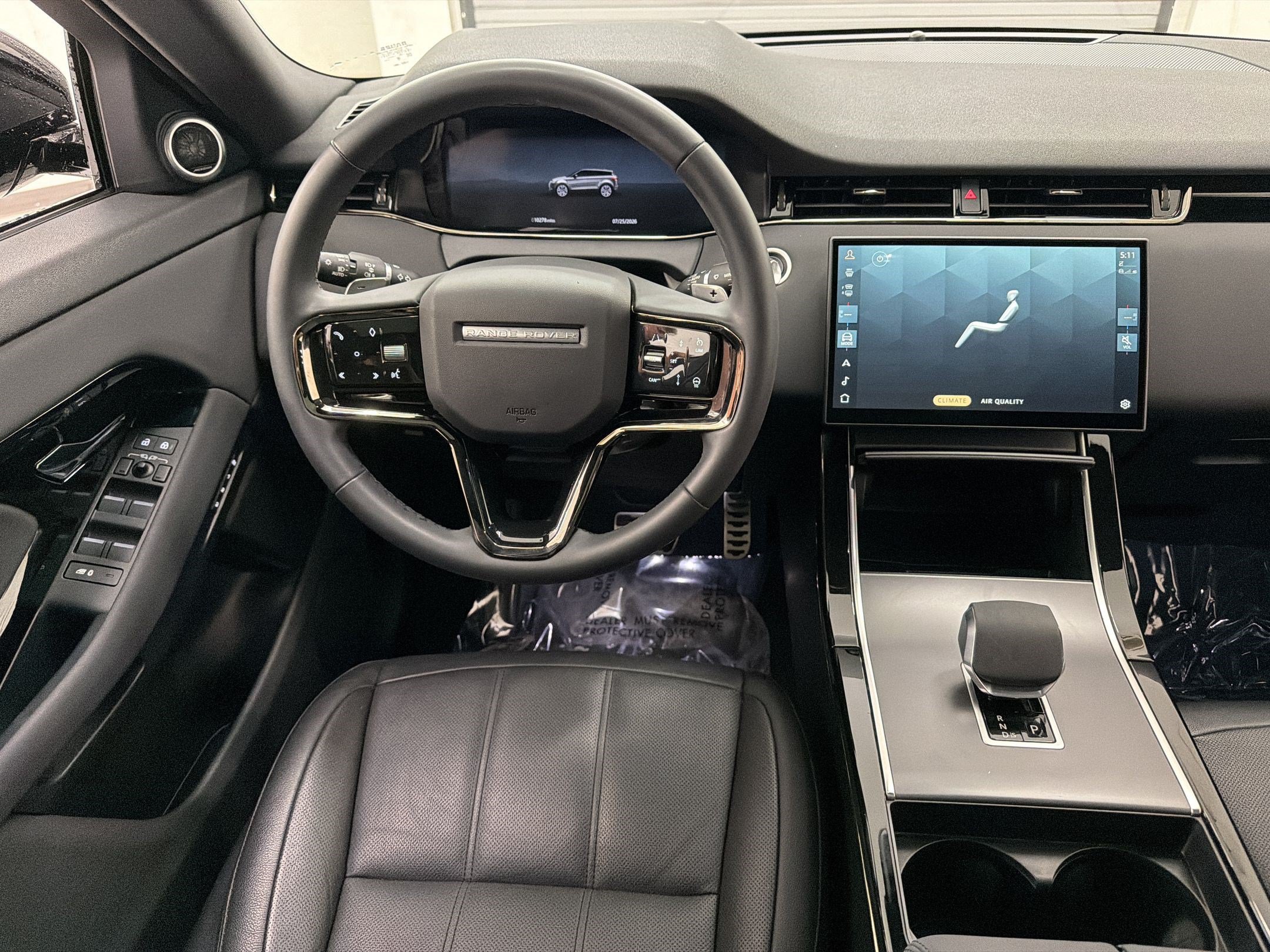 Used 2025 Land Rover Range Rover Evoque Dynamic SE AWD/4WD image 31