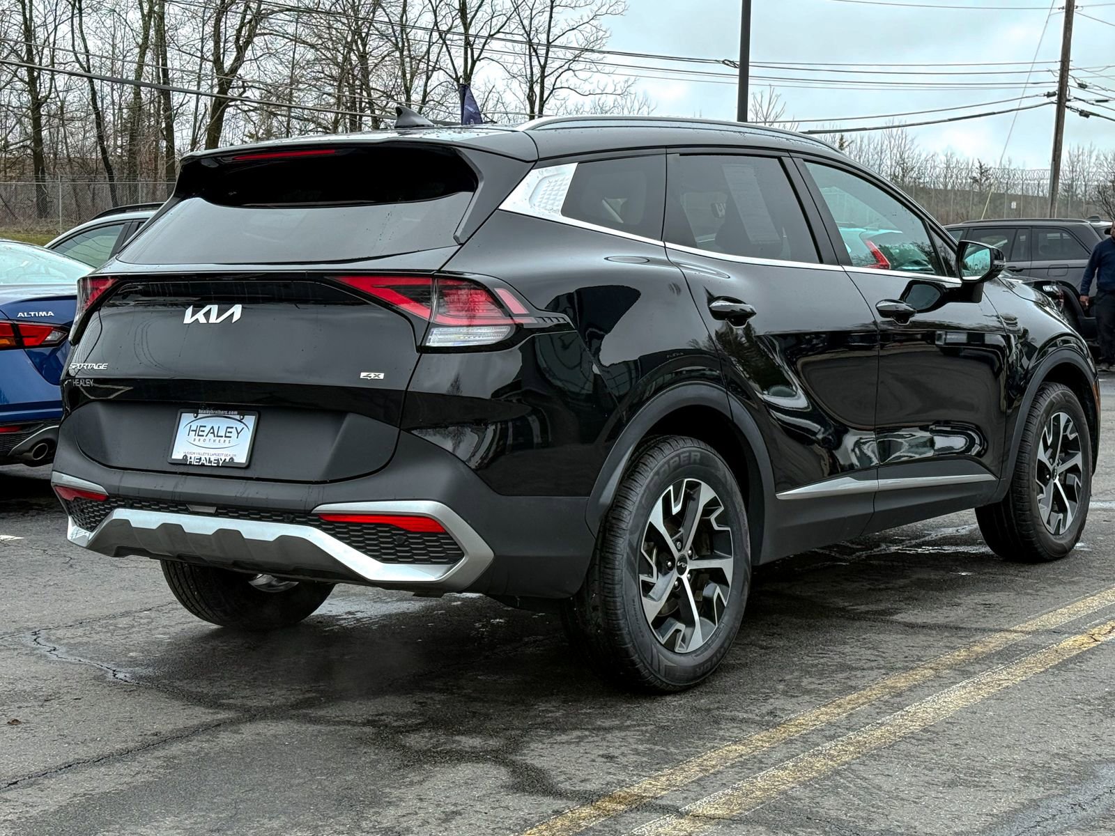 Certified 2023 Kia Sportage EX AWD/4WD image 8