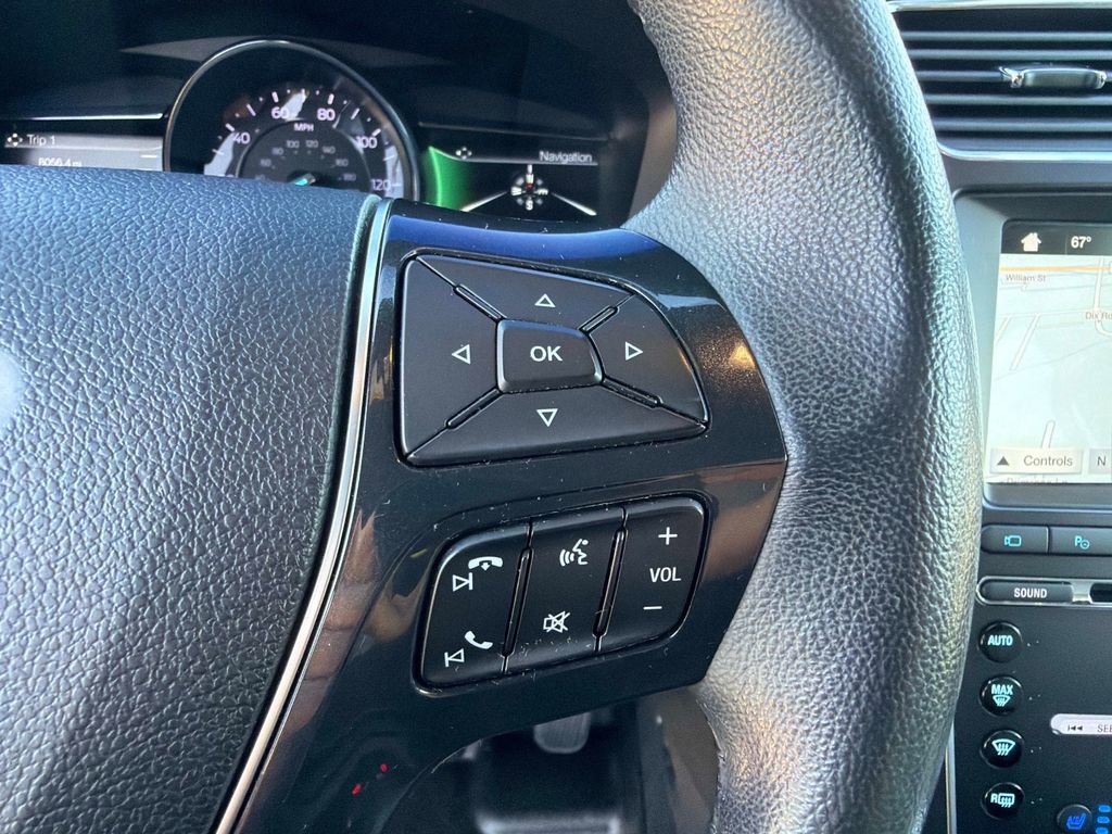 Used 2018 Ford Explorer Limited w/ Equipment Group 301A image 30