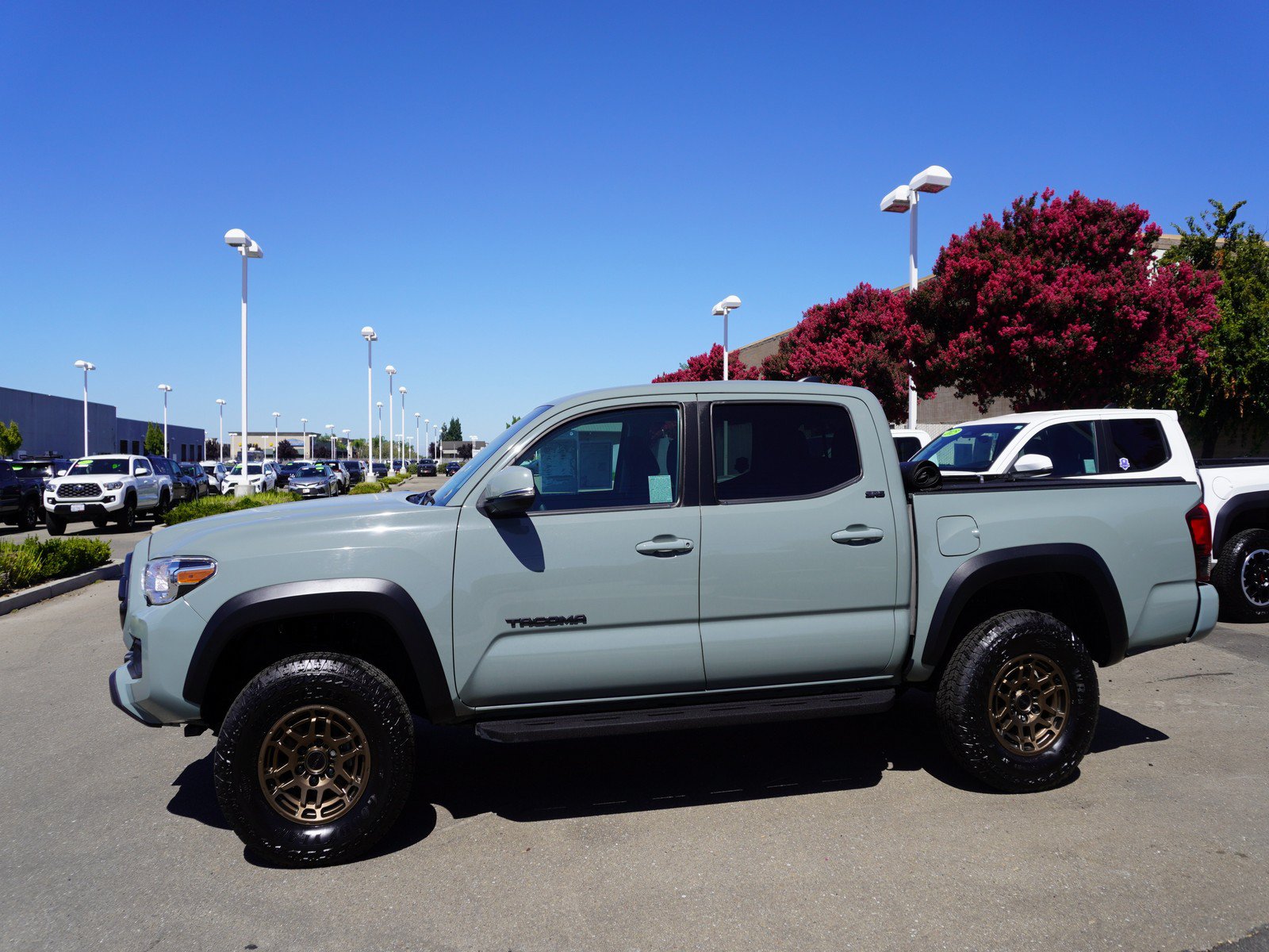 Used 2023 Toyota Tacoma 4x4 Double Cab w/ Trail Edition image 6
